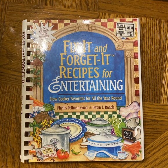 Great Condition Set of 2 Fix it and Forget it Cookbooks - Picture 4 of 5